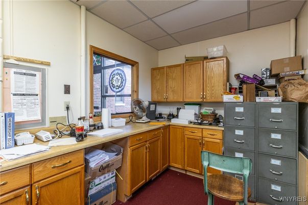 Home Office, Interior