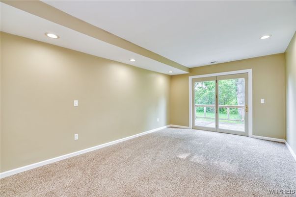 Empty room, Interior, Recessed Lighting