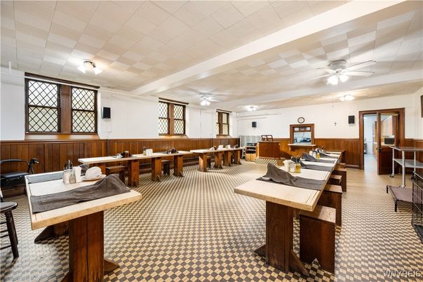 Dining room, Interior