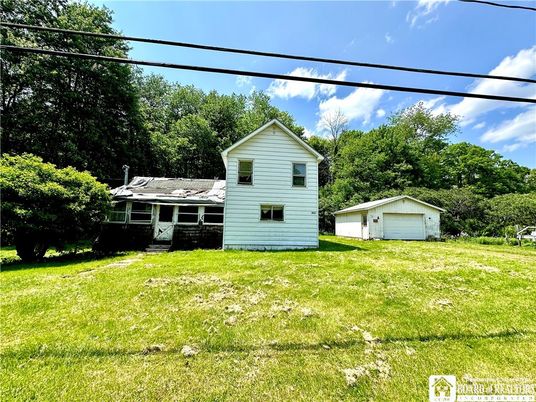 Backyard, Detached Garage, Exterior