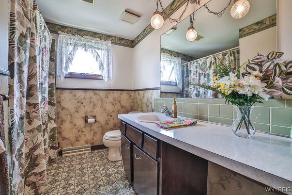 Bathroom, Interior, Pendant Lights