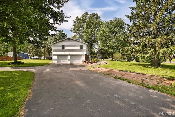Backyard, Detached Garage, Exterior