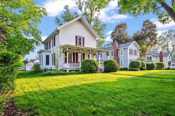Backyard, Exterior, Facade, Farmhouse