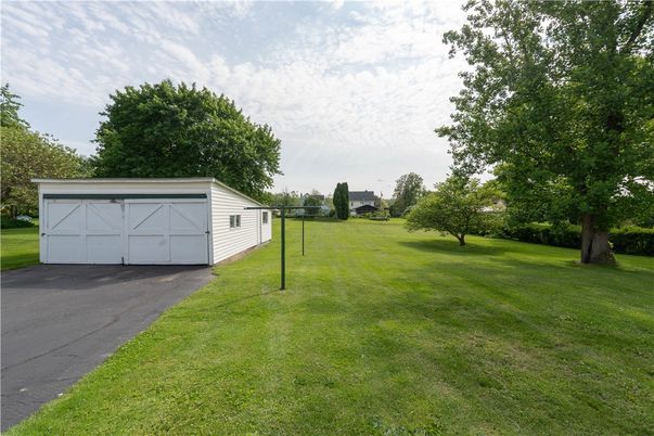 Backyard, Detached Garage, Exterior