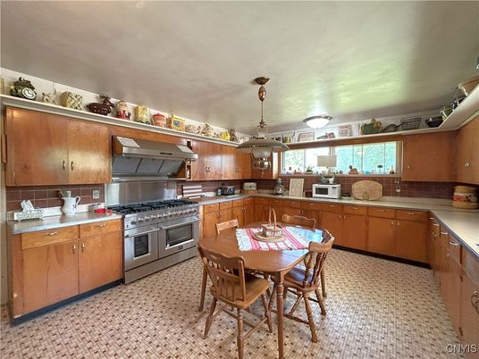 Dining room, Interior