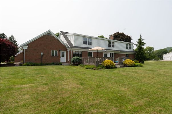 Backyard, Exterior, Facade, Brick Facade, Farmhouse