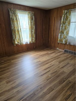 Empty room, Interior, Wood Texture Flooring, Wooden Walls