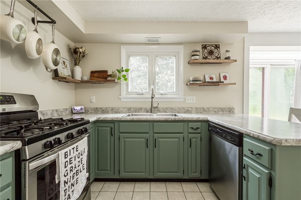 Interior, Kitchen, Stainless Steel Appliances