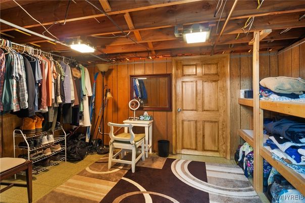 Interior, Walk-in Closets, Wooden Walls