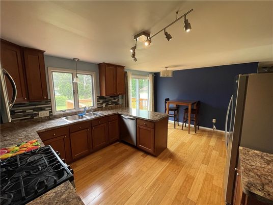 Dining room, Interior, Kitchen, Pendant Lights, Wood Texture Flooring