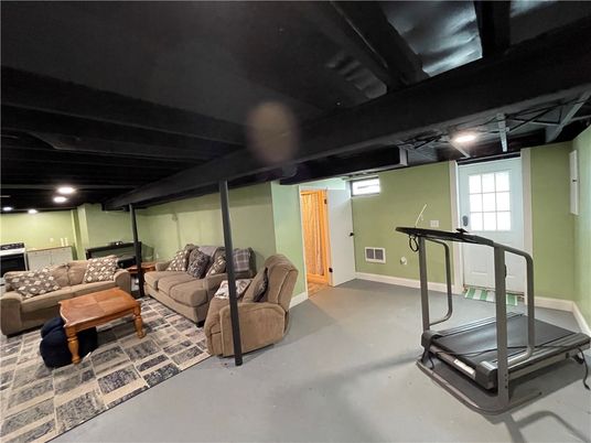 Fitness Equipment, Interior, Living room, Recessed Lighting