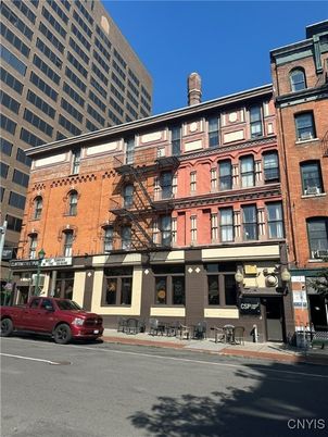 Exterior, Facade, Brick Facade, Rowhouse
