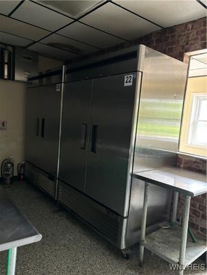 Interior, Stainless Steel Appliances