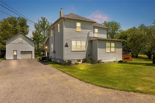 Backyard, Detached Garage, Exterior