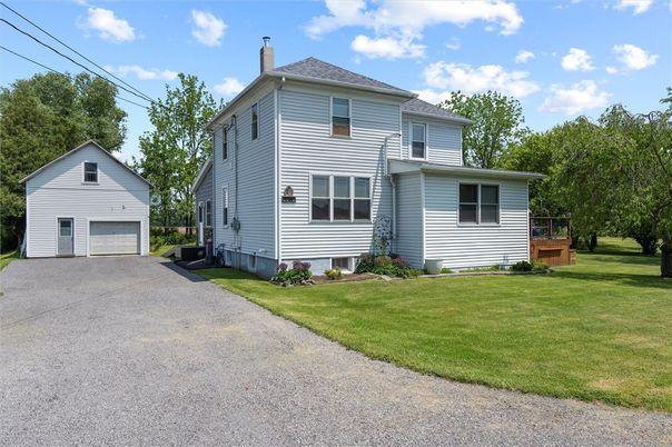 Backyard, Detached Garage, Exterior