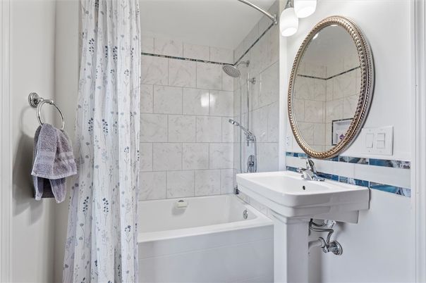 Bathroom, Interior, Marble Walls