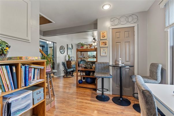 Interior, Recessed Lighting, Wood Texture Flooring