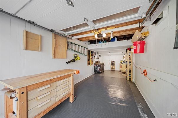 Garage, Interior