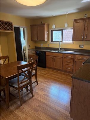 Dining room, Interior, Kitchen, Pendant Lights, Wood Texture Flooring