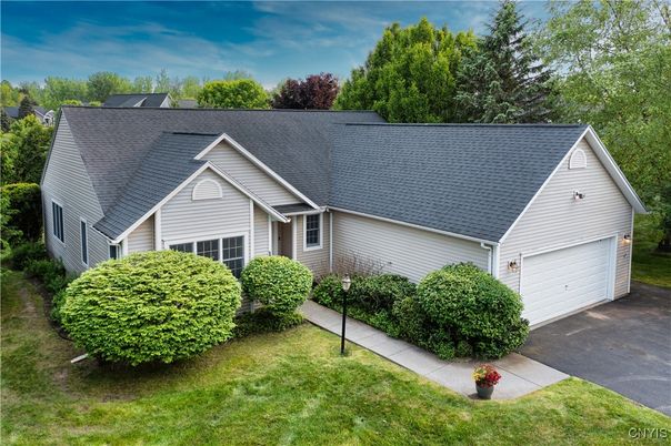 Attached, Exterior, Facade, Farmhouse