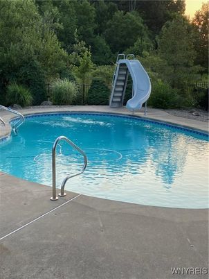 Exterior, Playground, Pool