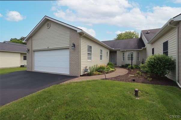 Attached, Exterior, Facade, Brick Facade, Ranch