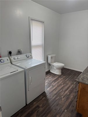 Interior, Washer, Wood Texture Flooring
