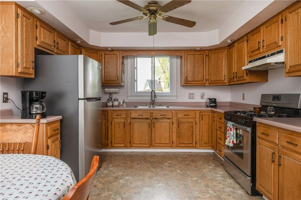 Interior, Kitchen, Pendant Lights, Stainless Steel Appliances