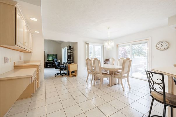 Chandelier, Dining room, Interior, Recessed Lighting