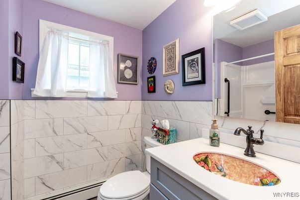 Bathroom, Interior, Marble Walls
