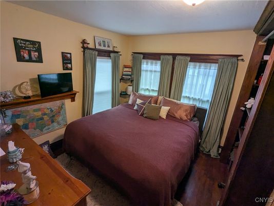 Bedroom, Interior, Water