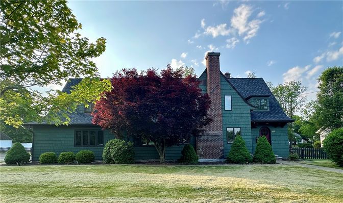 Backyard, Exterior, Facade, Tudor Revival