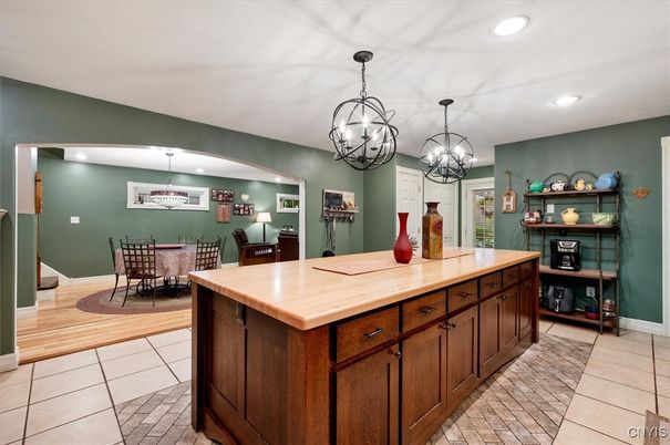 Chandelier, Dining room, Interior, Pendant Lights, Recessed Lighting