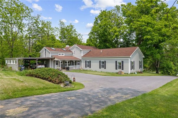 Backyard, Exterior, Facade, Ranch