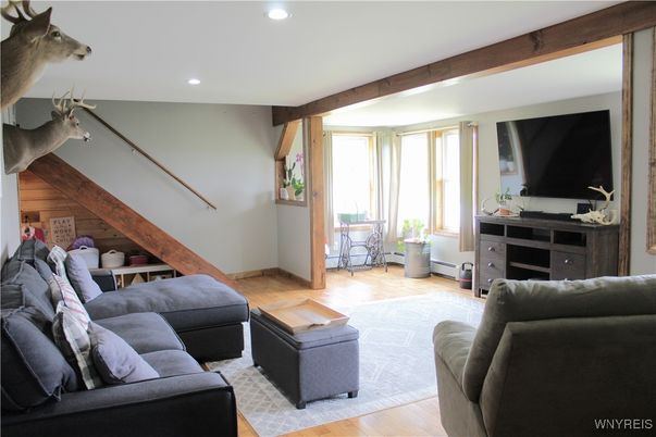 Interior, Living room, Recessed Lighting, Wooden Beams, Wood Texture Flooring