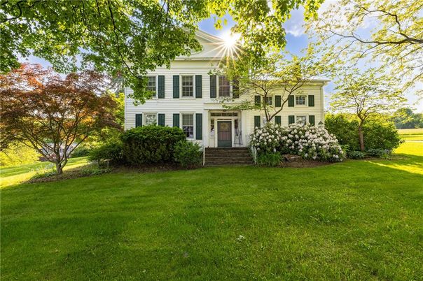 Backyard, Exterior, Facade, Georgian
