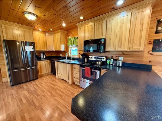 Interior, Kitchen, Recessed Lighting, Wooden Ceilings, Wood Texture Flooring