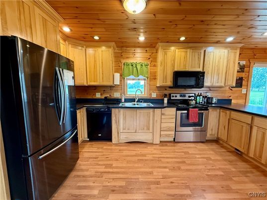 Interior, Kitchen, Recessed Lighting, Wooden Ceilings, Wood Texture Flooring
