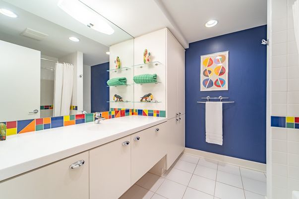 Bathroom, Dual Sink Vanities, Interior, Recessed Lighting
