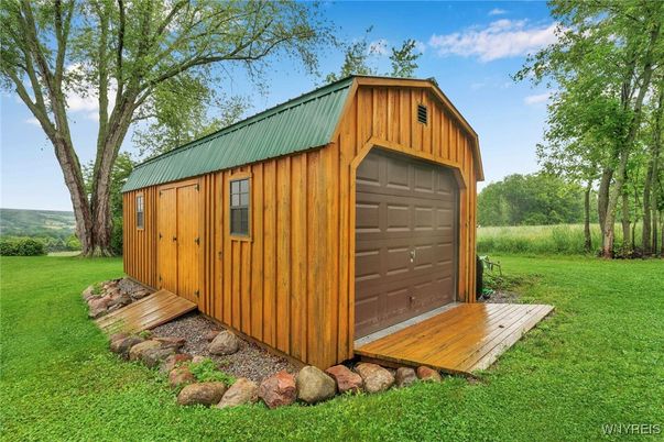 Detached Garage, Exterior