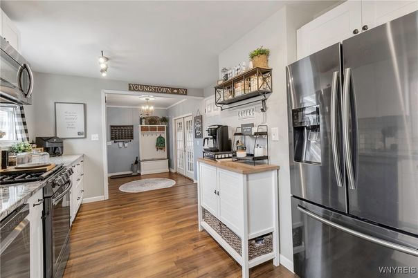 Chandelier, Interior, Kitchen, Wood Texture Flooring