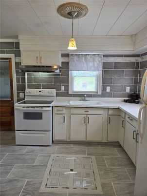 Interior, Kitchen, Pendant Lights