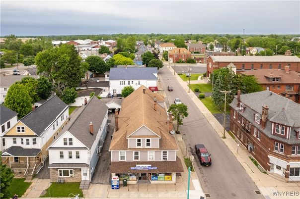 Exterior, Drone