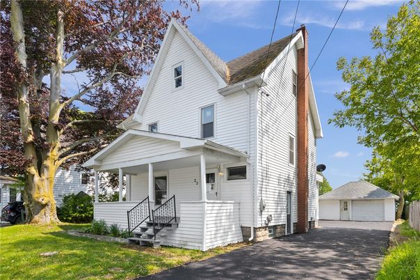 Detached Garage, Exterior