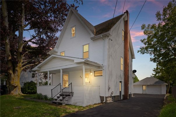 Detached Garage, Exterior, Facade, Farmhouse