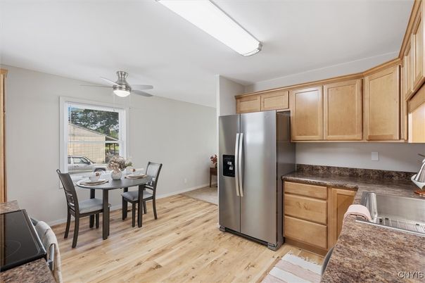 Dining room, Interior, Kitchen, Stainless Steel Appliances, Wood Texture Flooring