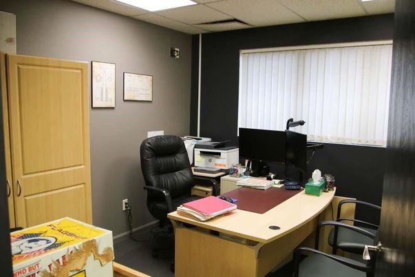 Home Office, Interior