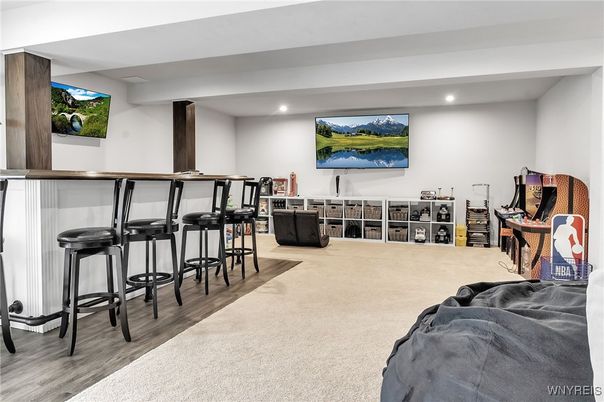 Interior, Recessed Lighting, Wood Texture Flooring