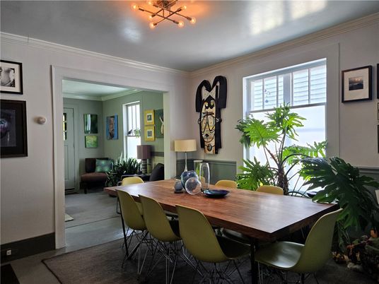 Dining room, Interior