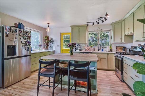 Interior, Kitchen, Pendant Lights, Wood Texture Flooring